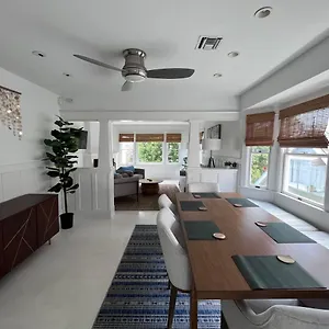 The Craftsman House In Venice , Los Angeles United States