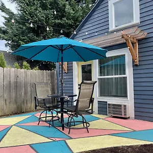 Private Ne , Portland United States