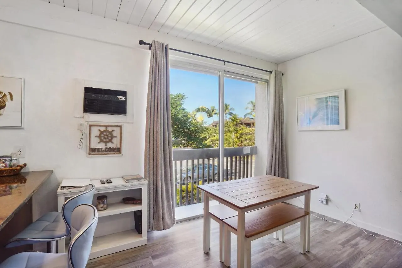 Apartment Airy Kailua-Kona Condo Less Than 1 Mi To Beach And Town
