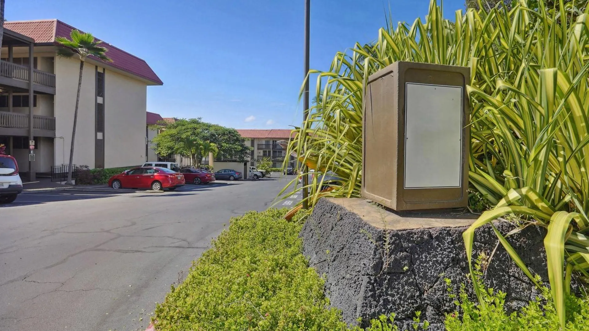 Airy Kailua-Kona Condo Less Than 1 Mi To Beach And Town Apartment