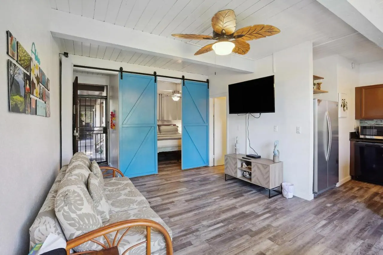 Airy Kailua-Kona Condo Less Than 1 Mi To Beach And Town location