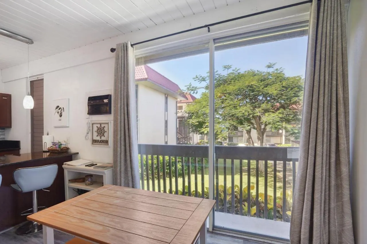 Airy Kailua-Kona Condo Less Than 1 Mi To Beach And Town